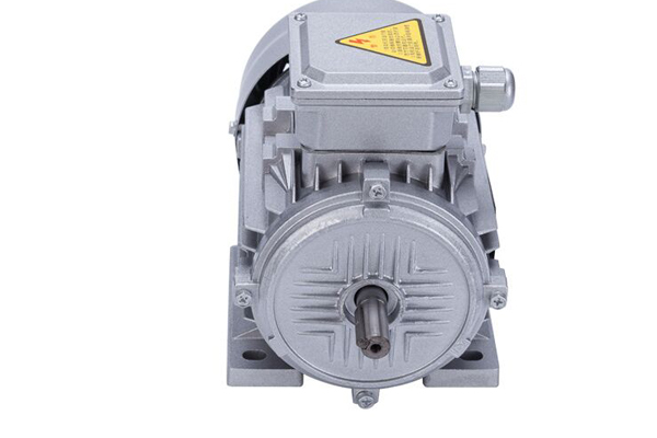 電機斷軸因什么而造成？